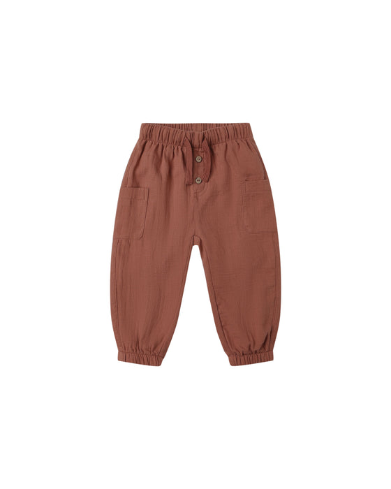 Luca Pant in Cranberry
