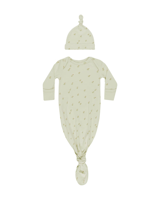 Knotted Baby Gown + Hat Set in Apples