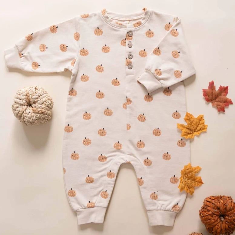 Quincy Mae - Smiley Pumpkin Relaxed Fleece Jumpsuit