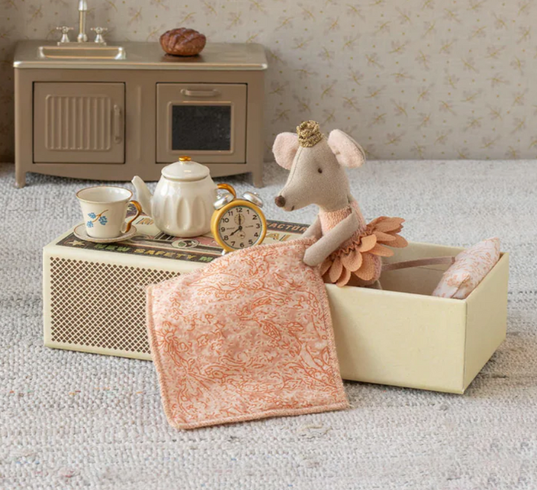 Little Sister Princess Mouse in Matchbox