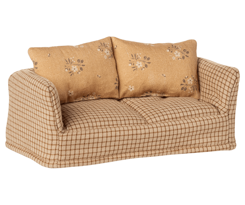 Mouse Couch in Mable - Needle and Grain