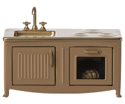 Mouse Kitchen in Light Brown - Needle and Grain