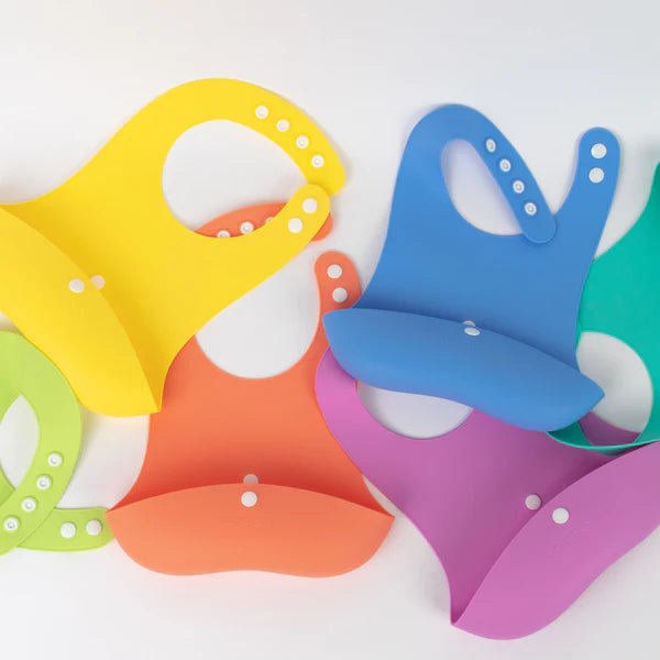 Roll & Snap Bib - Needle and Grain