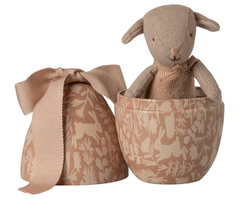 Small Easter Egg with Micro Lamb in Powder - Needle and Grain